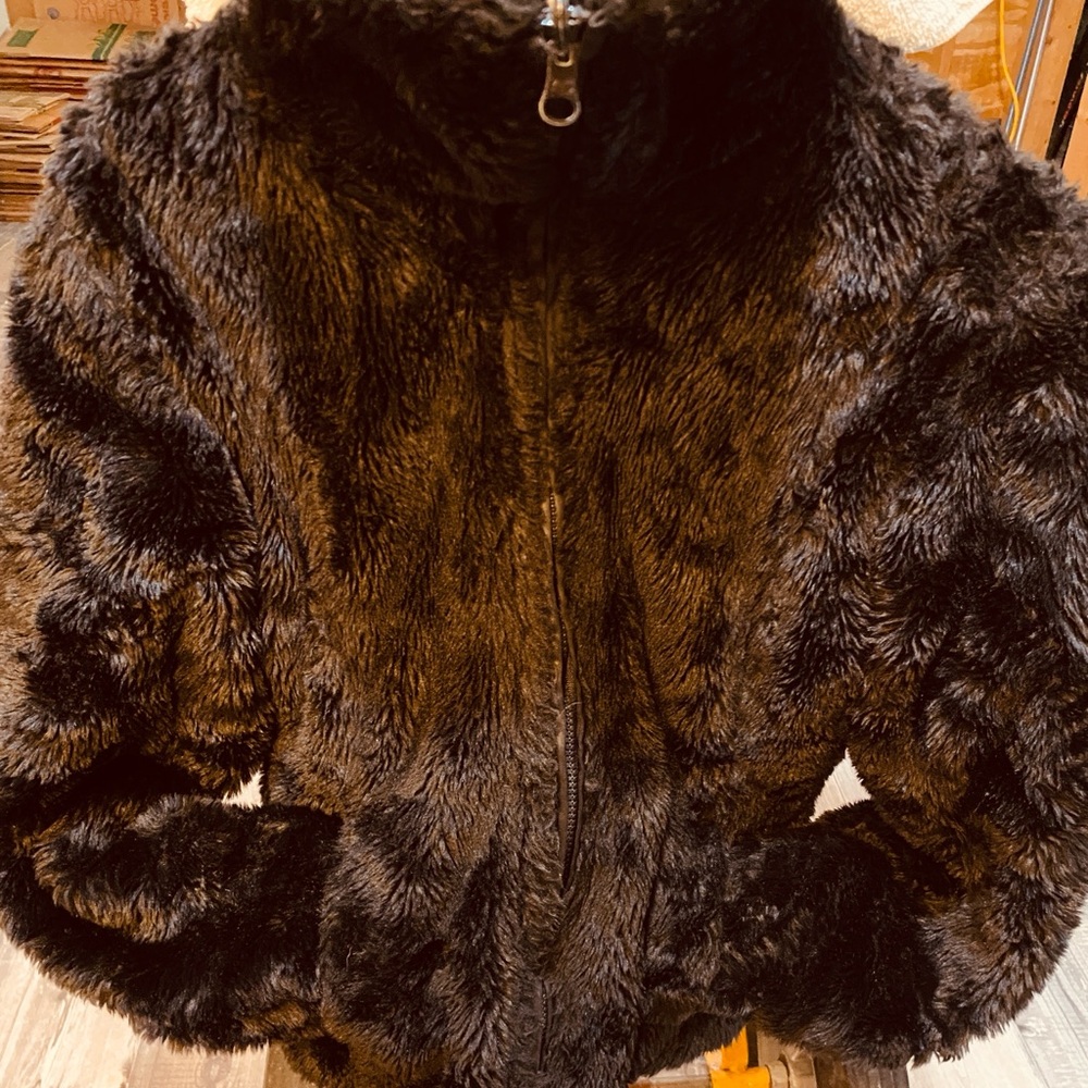 Ladies like new black faux fur with pockets inside and out